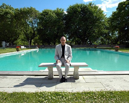 _DSC0220 Markos in front of the pool