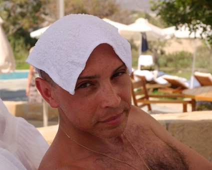 _DSC0172 Markos keeping cool with an ice cold towel on the head.