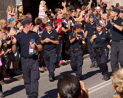 _DSC0046 Policeforce parading.