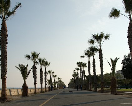 _DSC0047 The sea front promenade in Limassol.