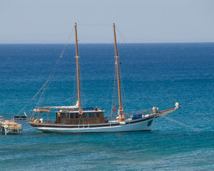 _DSC0001 Boat as seen from the hotel room.