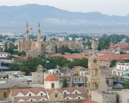 _DSC0029 Lefkosia towards the north.