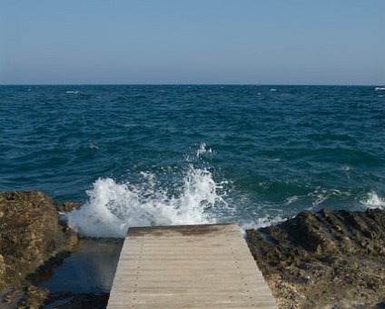 _DSC0107 Boardwalk to the sea.
