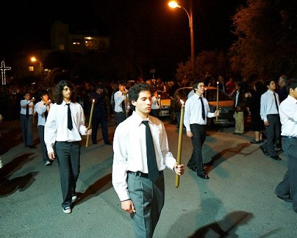 _DSC0031 Students in the procession of epitaphios.