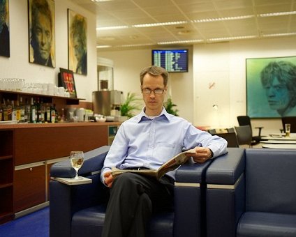 _DSC0022 Arto at the Jet Lounge at Vienna airport.