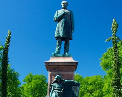 _DSC0187 In a park in central Helsinki.