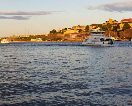 _DSC0127 View from Skeppsbron towards east in the evening.