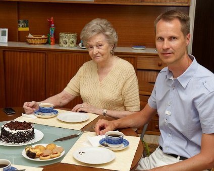 _DSC0007 Mum and Arto in the house in Nicosia. Having coffee and cake on Markos' birthday.