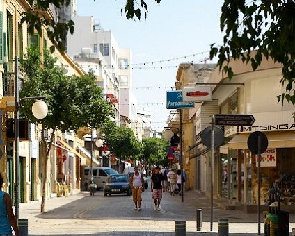 _DSC0008 Ledra street in Nicosia.