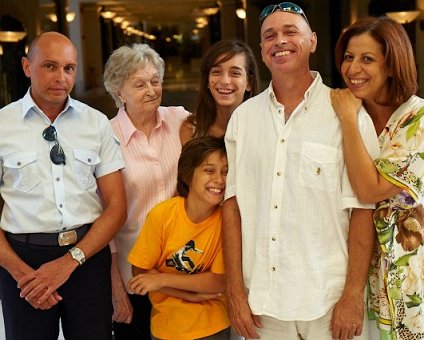 _DSC0015 Markos, mum, Andreas, Ingrid, Nicos and Mina at Hilton hotel.