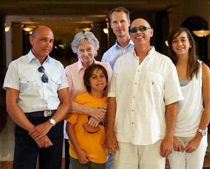 _DSC0019 Markos, mum, Andreas, Arto, Nicos and Ingrid at Hilton hotel.