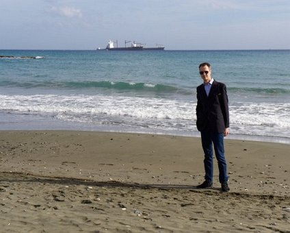 _DSC0013 Arto on the beach in Limassol.