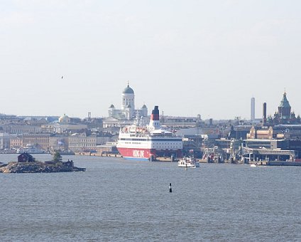 _DSC0076 View towards Helsinki from Silja Serenade.