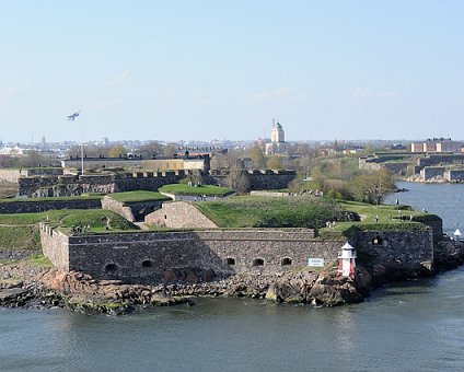 _DSC0091 View of Suomenlinna (Sveaborg) from Silja Serenade.