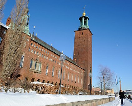_DSC0053 Stockholm city hall on a bright, cold winter day.