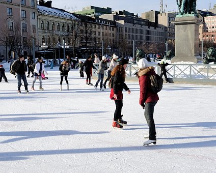 _DSC0022 Ice skating in Kungsträdgården.