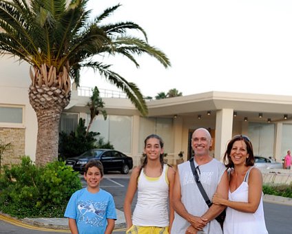 _DSC0003 Andreas, Ingrid, Nicos and Mina outside Capo Bay hotel.