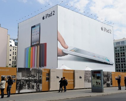 _DSC0042 iPad2 ad near Checkpoint Charlie.