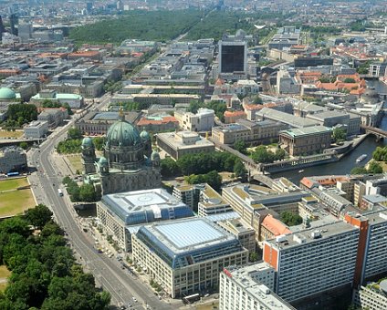 _DSC0069 View of Berlin from the TV-tower.