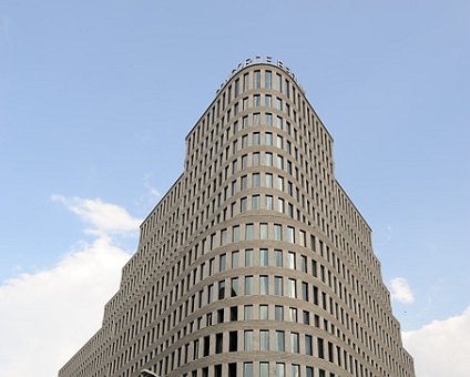 _DSC0206 View of the hotel Concorde Berlin.