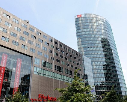 _DSC0027 Buildings at Potsdamer Platz.