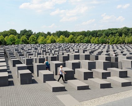 _DSC0106 The Holocaust Memorial in Berlin.