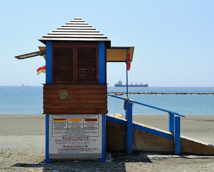 _DSC0050 Lifeguard house on the beach in Limassol.