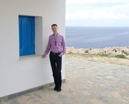 _DSC0082 Arto at the chapel of Agioi Anargyroi.