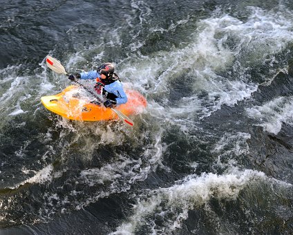 _DSC0035 Kayaker in Stockholms ström.