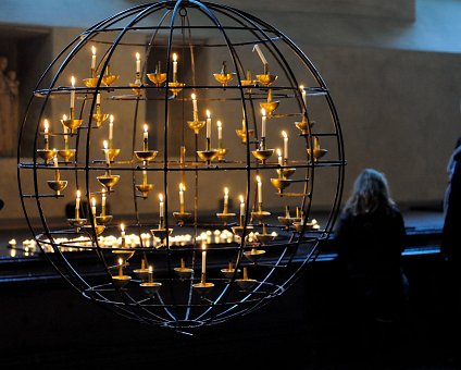 _DSC0093 Candles in Storkyrkan.