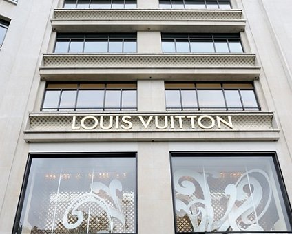 _DSC0011 Markos at the Louis Vuitton flagship store.