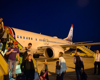 _DSC0046 Getting off the B737-800 at Larnaca airport.