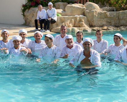 _DSC0044 The winners of the volleyball match: kitchen staff of Capo Bay Hotel .