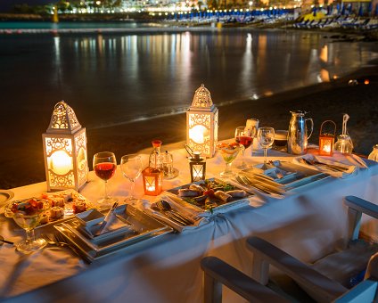 _DSC0043 Dinner with sea view, for two.