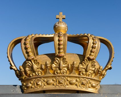 _DSC0045 A crown on the bridge to Skeppsholmen.