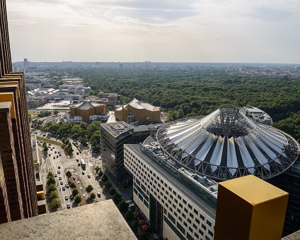 _DSC0229 View over Berlin and Tiergarten towards North-West.