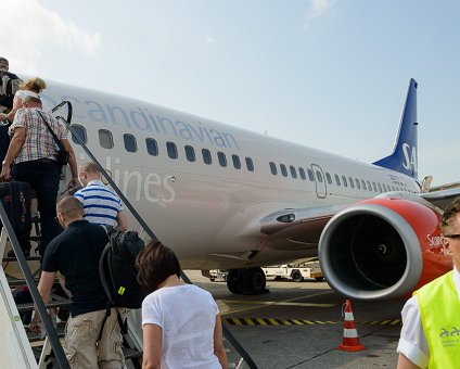 _DSC0011 Boarding the B737-700 at Tegel ariport for Stockholm.