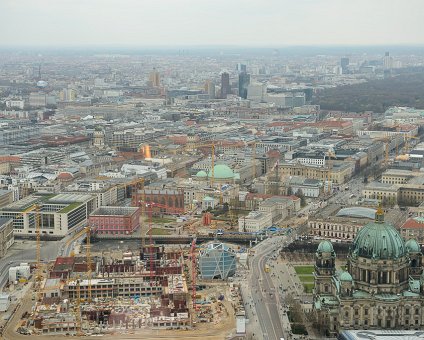 _DSC0060 View from the rotating restaurant Sphere in the TV-tower at Alexanderplatz. At a hight of 207 meters.