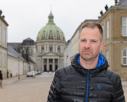 _DSC0053 Mikael at Amalienborg. Frederik's church in the background.