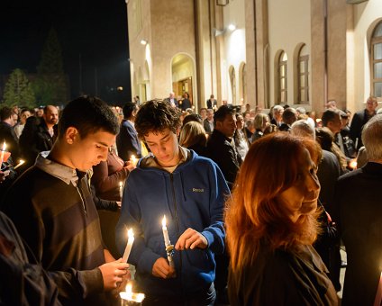 _DSC0075 At the church in Limassol at the night of Holy Saturday, the Holy Light has arrived.