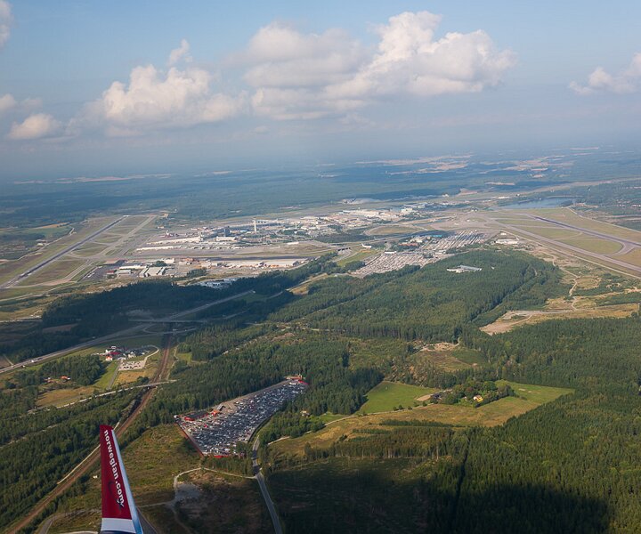 _DSC0008 View of Arlanda airport after takeoff.