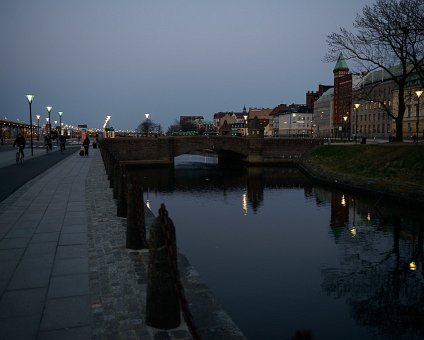 _DSC0238 View near the central train station in Malmö in the evening.