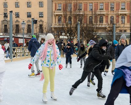 _DSC0046 Ice skating in Kungsträdgården.