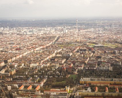 _DSC0023 View of Berlin on approach to Tegel airport.