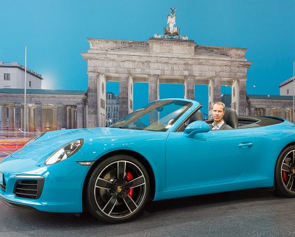 _DSC3191 Arto in a Porsche in Berlin.