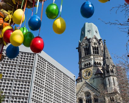 _DSC3348 The Kaiser Wilhelm Memorial Church at Easter time in Berlin.