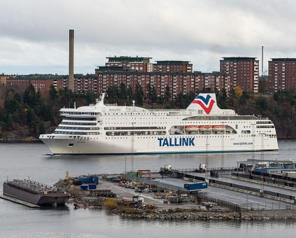 _DSC0118 View of cruise ships arriving to Stockholm.