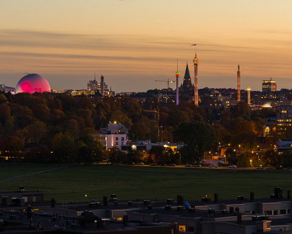 _DSC9867 View of Stockholm from Gärdet at sunset. Globen arena to the left.