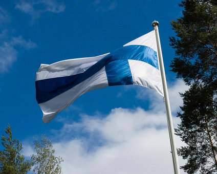_DSC3638 The Midsummer Day is the day of the Finnish flag.