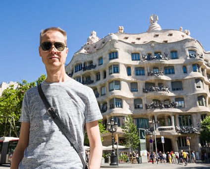 _DSC8226 Arto at Casa Milà (La Pedrera) in Barcelona.